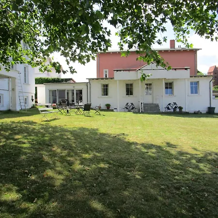 Apartment Am Gartenhaus Gh1 *